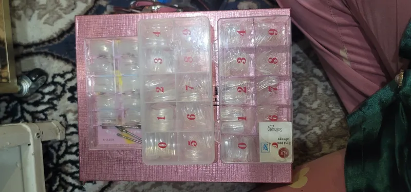 manicur 8
