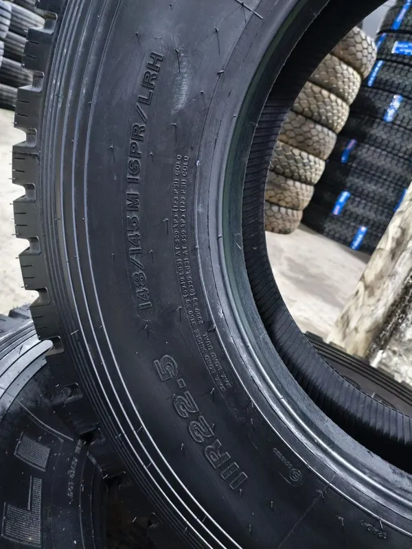 Wanli 11R22.5 SDR01 kamaz zilga bezkamer balon — фото 2