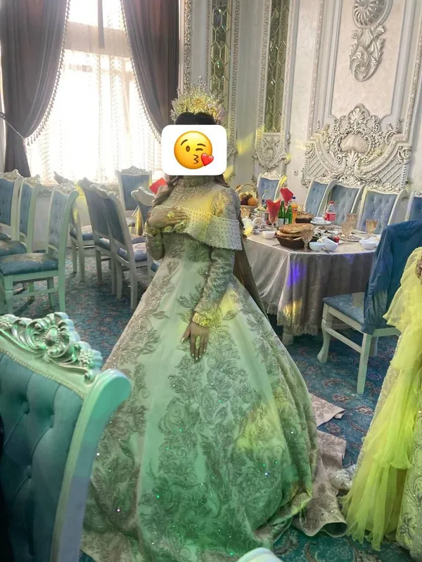 Ansambil sotmoqchi man  yangi 5 marta kiyilgan