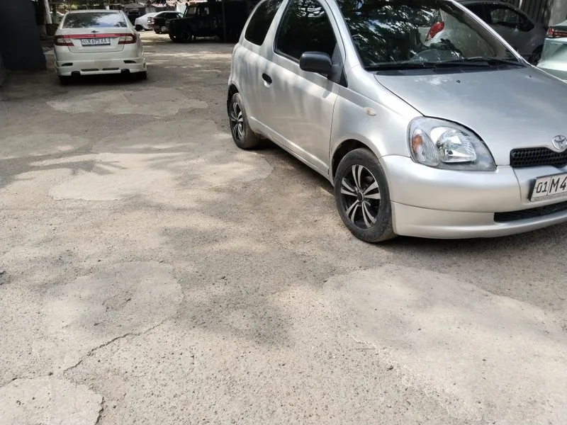 Продается Таета Ярис 1 Продается Таета Ярис 1