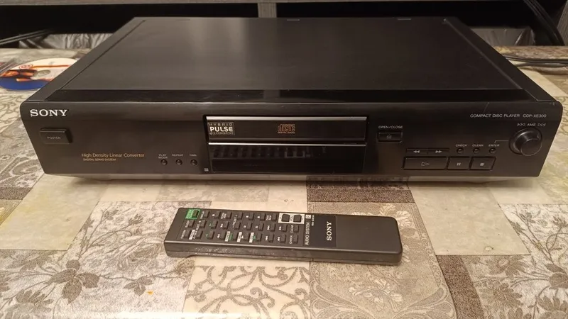 CD проигрыватель Sony CDP -XE300