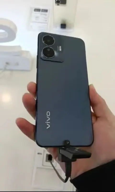 VIVO Y77e 5G 1