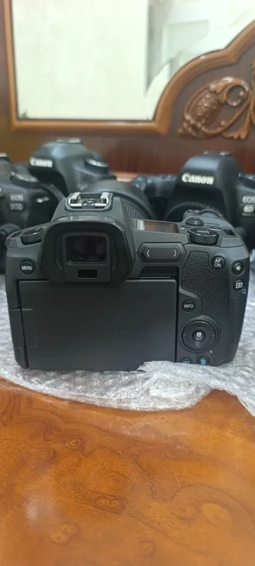 Canon EOS R+Canon lens RF 24-105mm F4-7.1 IS STM 6 Canon EOS R+Canon lens RF 24-105mm F4-7.1 IS STM 6