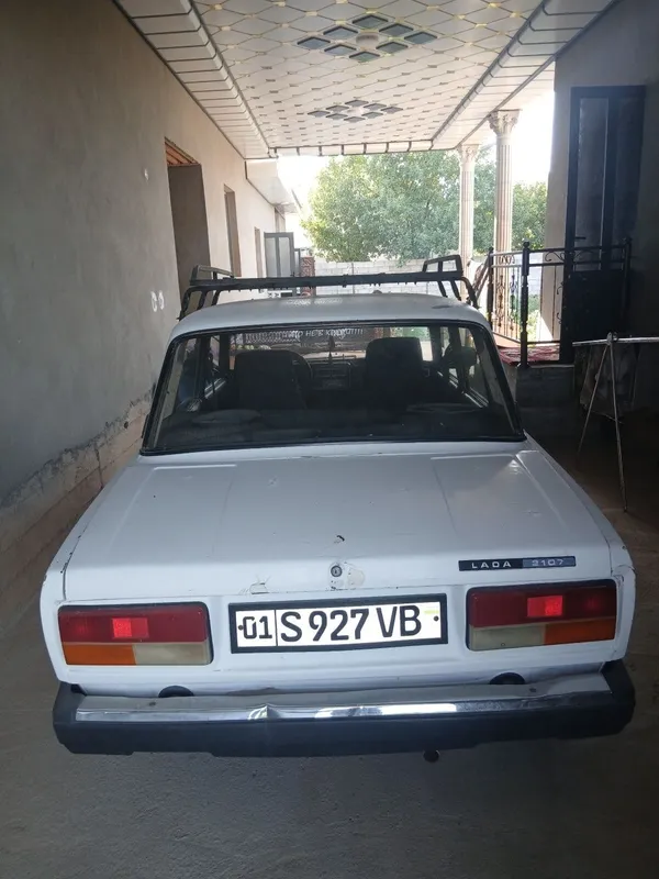 Jiguli gaz 2107 oq rangda 1