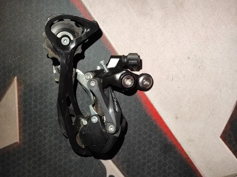 Переключатель Shimano Altus rd m-2000 9 скоростей 2 Переключатель Shimano Altus rd m-2000 9 скоростей 2