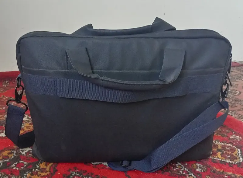 noutbuk sumkasi