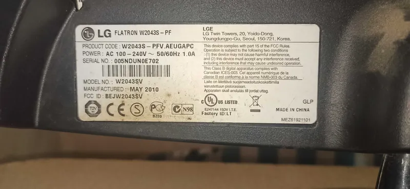 Монитор - LG 24 Дюйма — фото 2