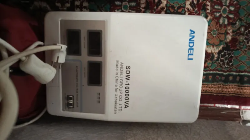 Стабилизатор Andeli 10 000 W. Стабилизатор Andeli 10 000 W.