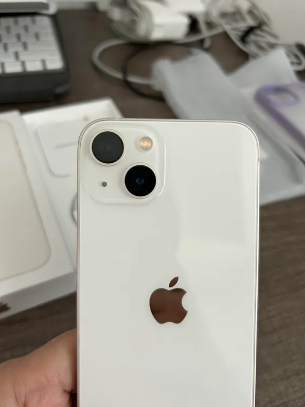 iPhone 13 starlight 3
