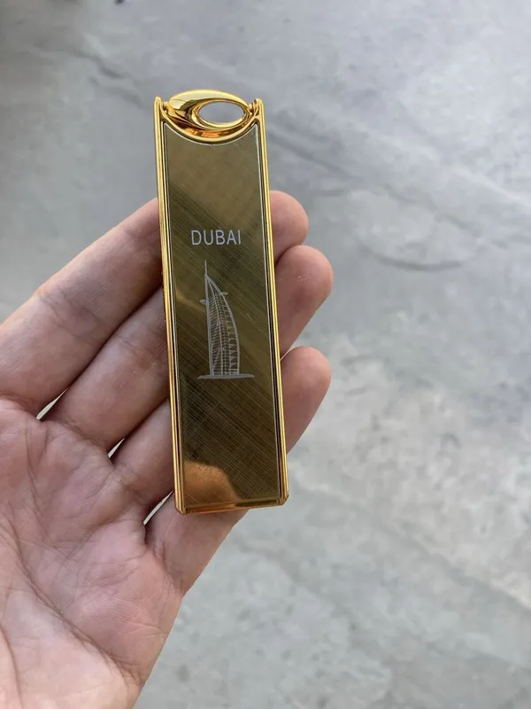 Зажигалка с прикуривателем 1