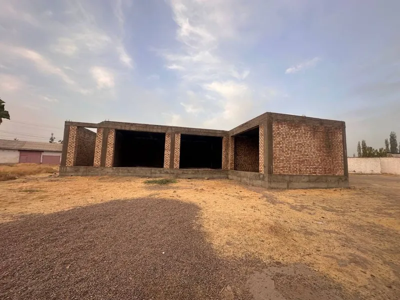 Savdo uchun ixtisoslashgan markaz sotiladi 4 Savdo uchun ixtisoslashgan markaz sotiladi 4