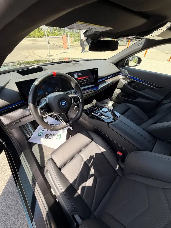Bmw i5 m60 amerikanskiy zborka 2024/2025 yili — фото 1