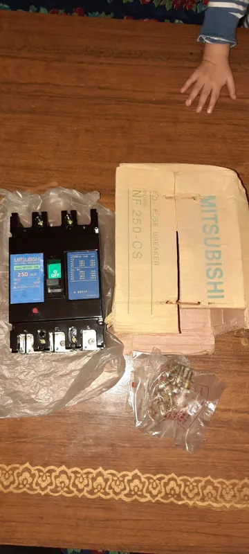 Продаётся автоматический выключатель Mitsubishi 250AMP 600V. — фото 1