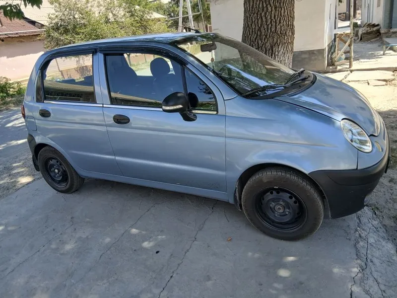 Matiz mix sotiladi.2500 2