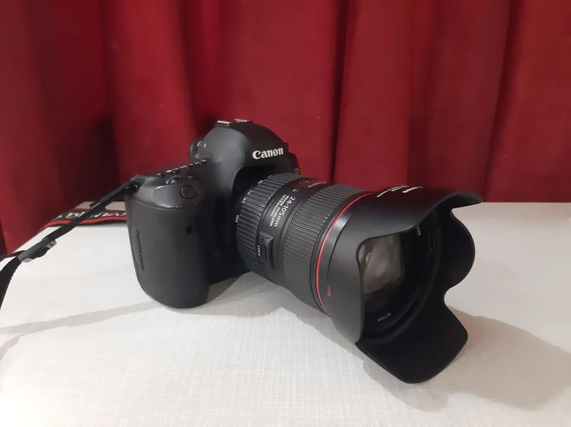 Canon 5d mark 3 yangi holatda