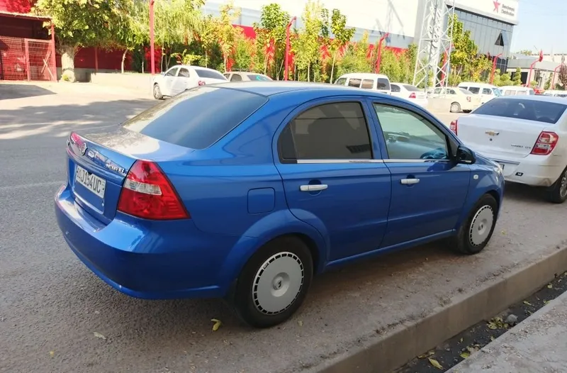 Продам автомобиль 3