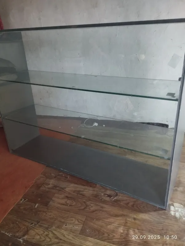 vetrina telefon va accsessurlar uchun