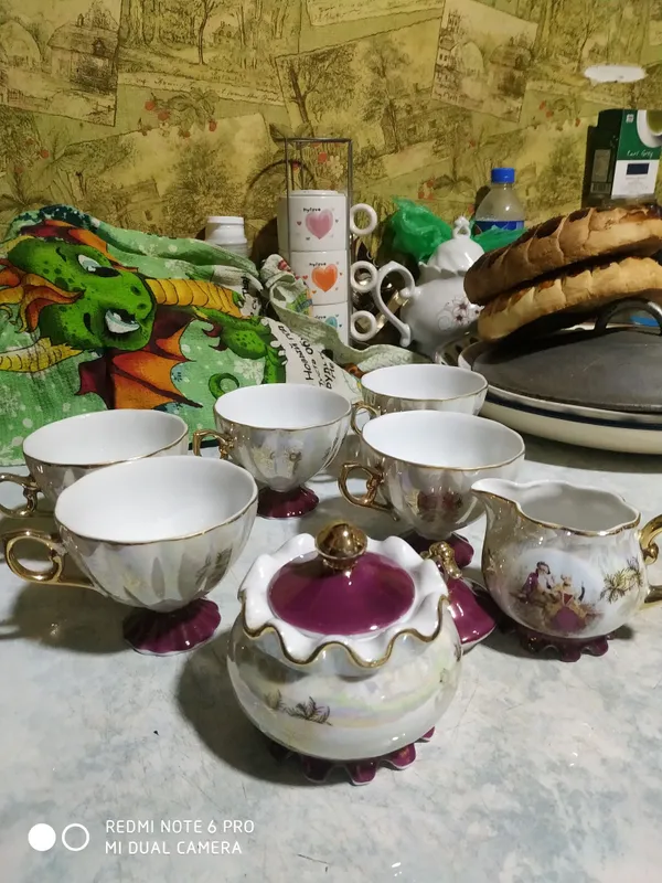 Продается фарфоровый сервиз японский редкий , чайный сервиз — фото 3 Продается фарфоровый сервиз японский редкий , чайный сервиз — фото 3