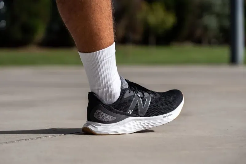 Кроссовки New Balance arishi v4. Us10. — фото 4