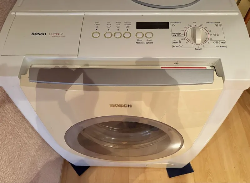 Bosch Logixx 9 WBB 24750 EU kir yuvish mashinasi Bosch Logixx 9 WBB 24750 EU kir yuvish mashinasi