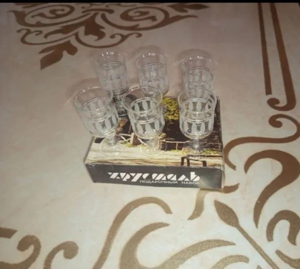 Sovet Ittifoqining fugirlari 6 ta fingon ichida