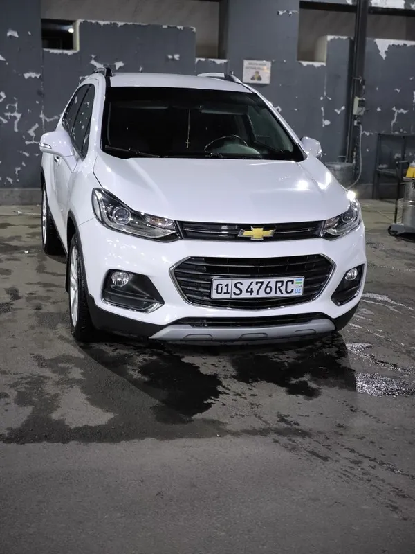 Chevrolet tracker premier 2018 — фото 1