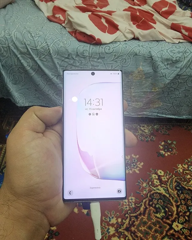 Самсунг Note 10 хороший состояния 1 Самсунг Note 10 хороший состояния 1