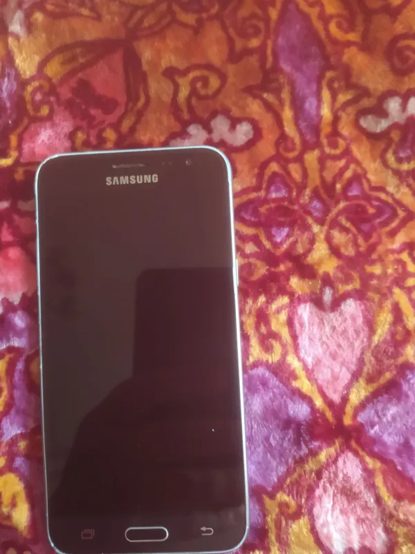 Samsung Galaxy j3 1