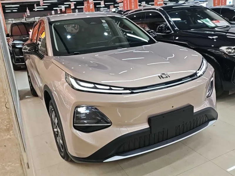 CHANGAN NEVO Q05 Model 405Max — фото 3
