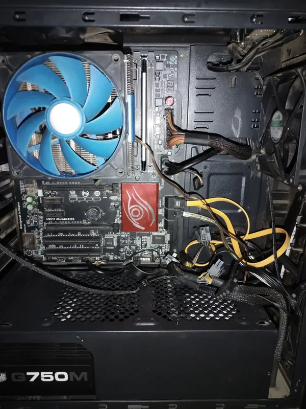 Core i7 kampyuter sotladi srochna — фото 1