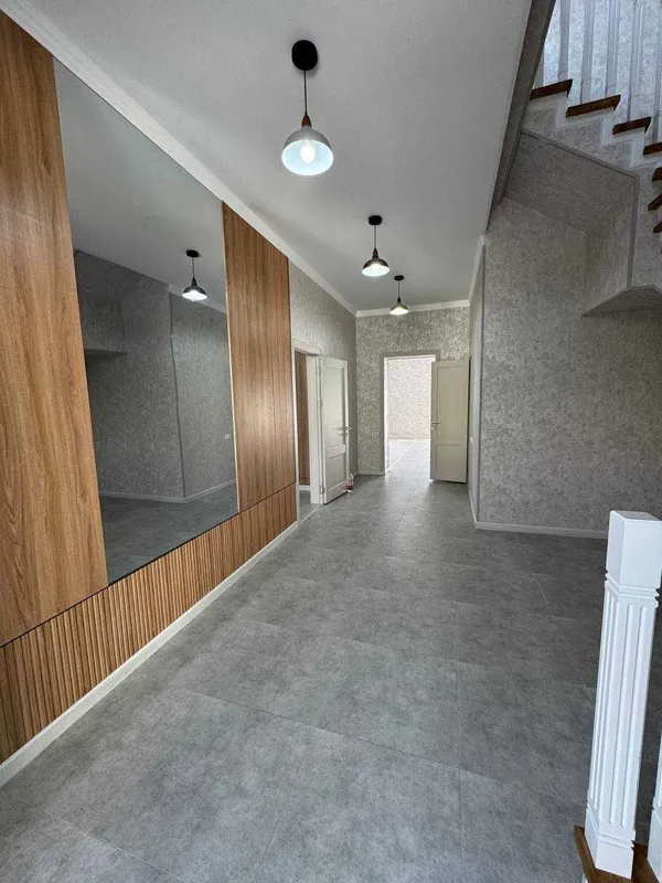 Бектемир • 4 сотих • яшаш 200 м² • 5 хона • 4 санузел • эгасидан 1
