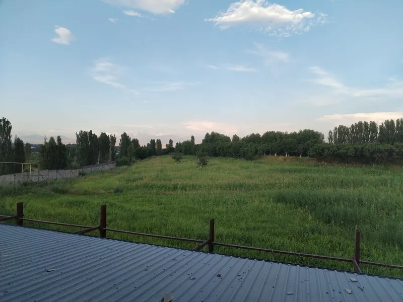 Продается земельный участок с жилым домом в городе Чирчик