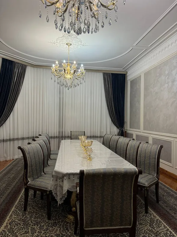 6 xonali kvartira, 400 m2, Yakkasaroy 3