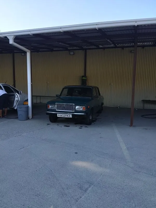 Vaz 2107 sotiladi Vaz 2107 sotiladi