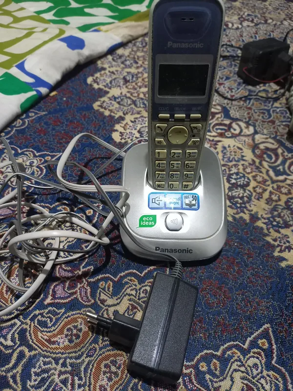 Radio musiqa tinglovchi aparat Radio musiqa tinglovchi aparat