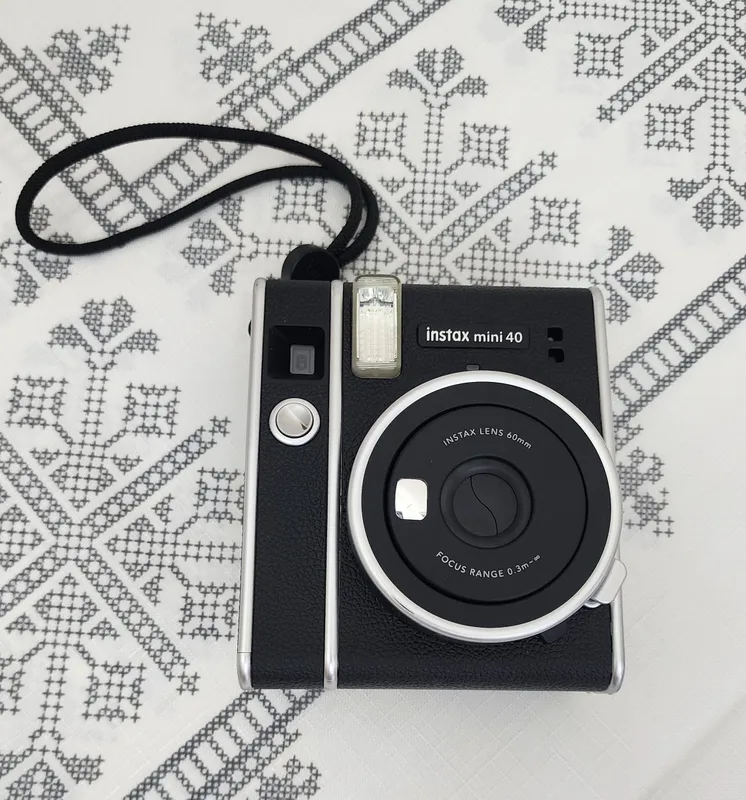Fujifilm Instax mini 40 3