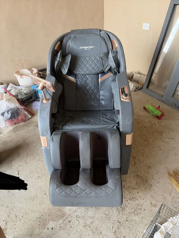 masajni kreslo 7 xel uprevli oyoq bel qul boʻyin xulasa xamjoyni massa
