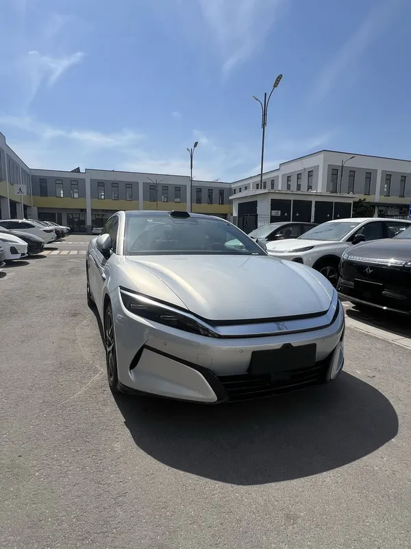 Byd Han L 3-pozitsiya 2.7sec 2ta mator 601km elektr 1 Byd Han L 3-pozitsiya 2.7sec 2ta mator 601km elektr 1
