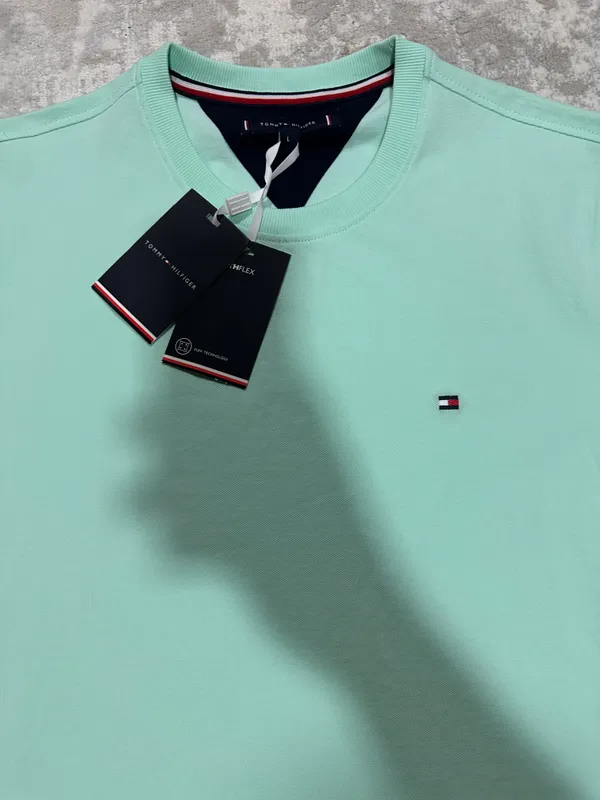Продаётся новая футболка Tommy Hilfiger из Европы 3 Продаётся новая футболка Tommy Hilfiger из Европы 3
