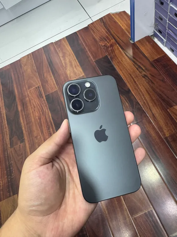 iPhone 15 Pro 2