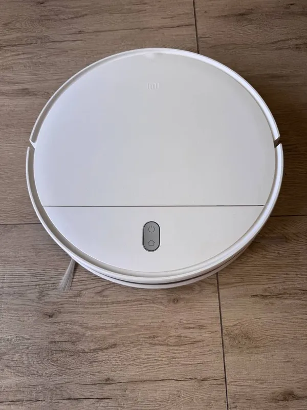 Робот пылесос Xiaomi Mi Robot Vacuum-Mop Essential 1 Робот пылесос Xiaomi Mi Robot Vacuum-Mop Essential 1