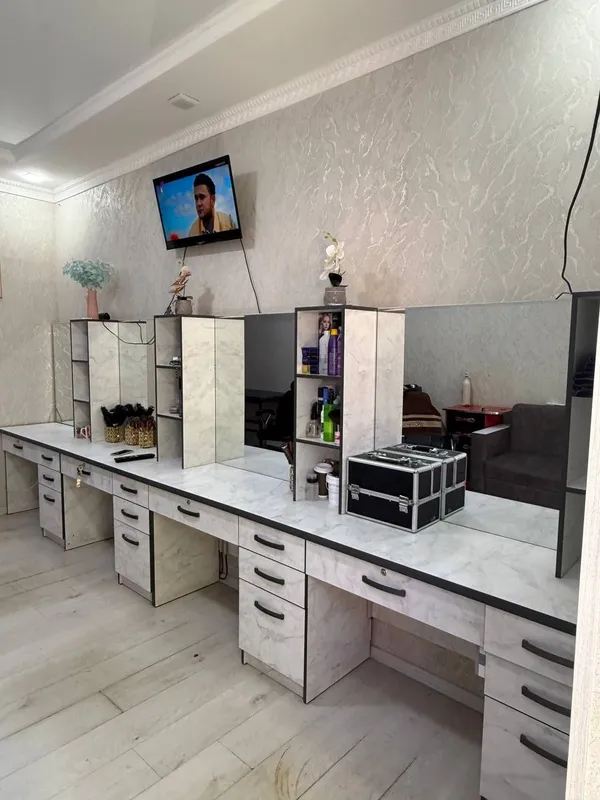 Salon mebellari sotiladi 3