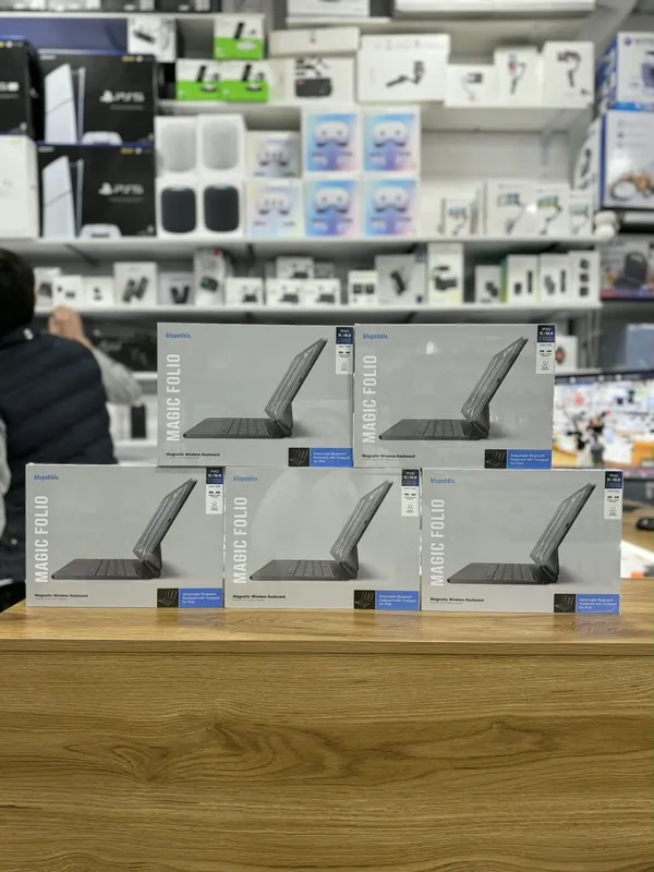 Magic Folio Keyboard Bluebubble Ipad A16 uchun (optom) в наличии
