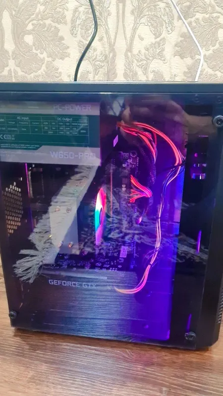 CASE 250$ PC Cs2 200 fpsgacha beradigan pc Kompyuter 2