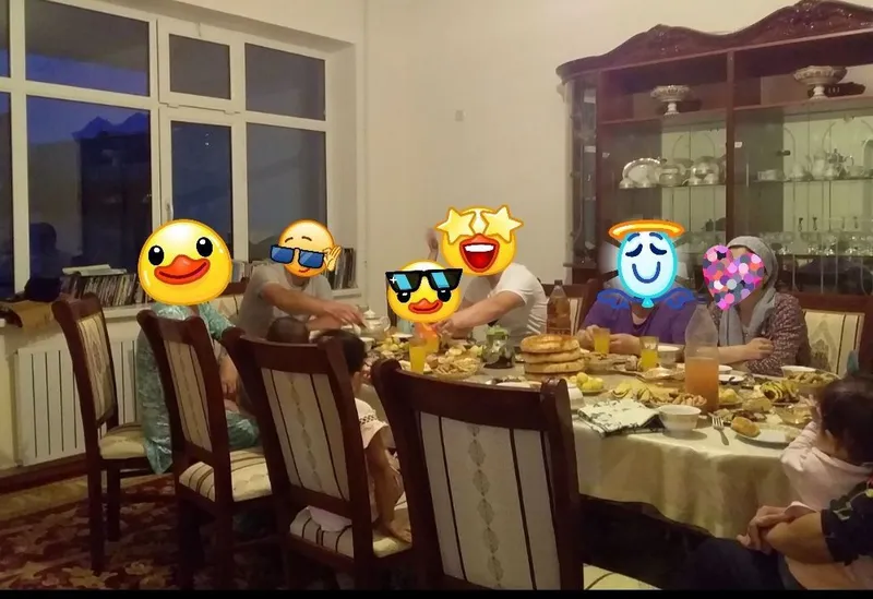 стенка стол стул сотилади 250$ долр