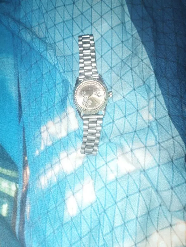 Неоригинальные женские часы Rolex состояние хорошее 1