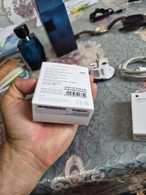 IPhone orginal zaryadnik 3 IPhone orginal zaryadnik 3