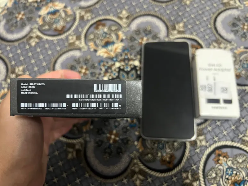 Samsung Galaxy S25FE 5 Samsung Galaxy S25FE 5