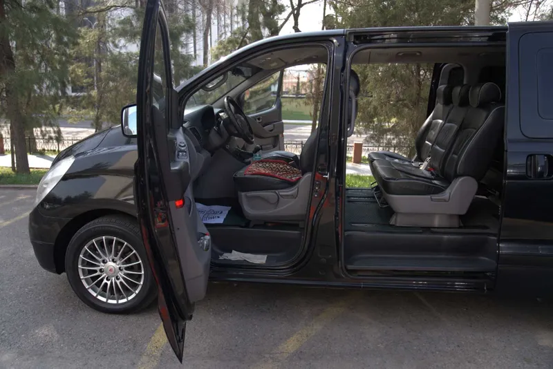 Hyundai H1 7 ва 10 ўринлик минивен хизматлари — фото 5