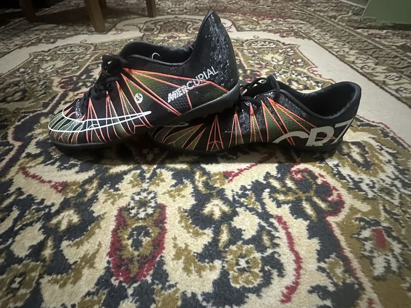 Сороконожки Nike Mercurial